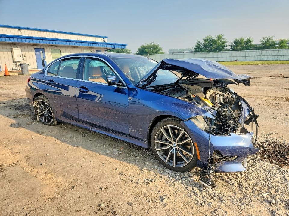 2021 BMW 330XI 4