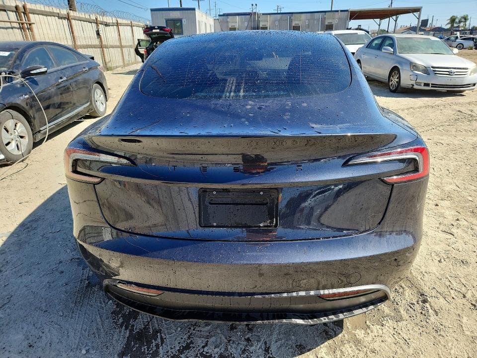 2026 TESLA MODEL 3 6