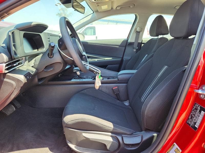 2025 HYUNDAI ELANTRA BLUE 7