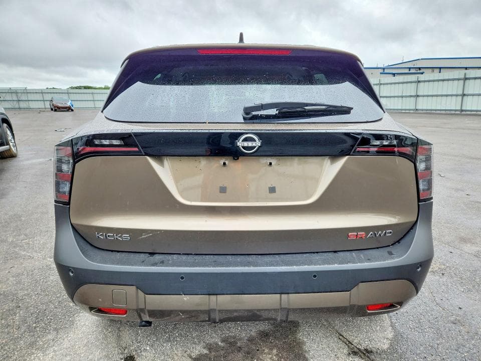2026 NISSAN KICKS SR 6