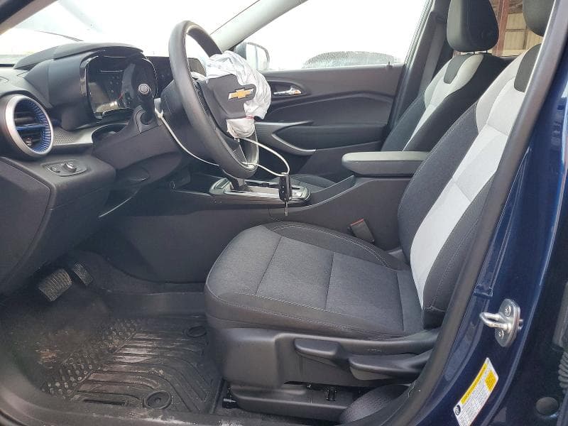 2024 CHEVROLET TRAX LS 7