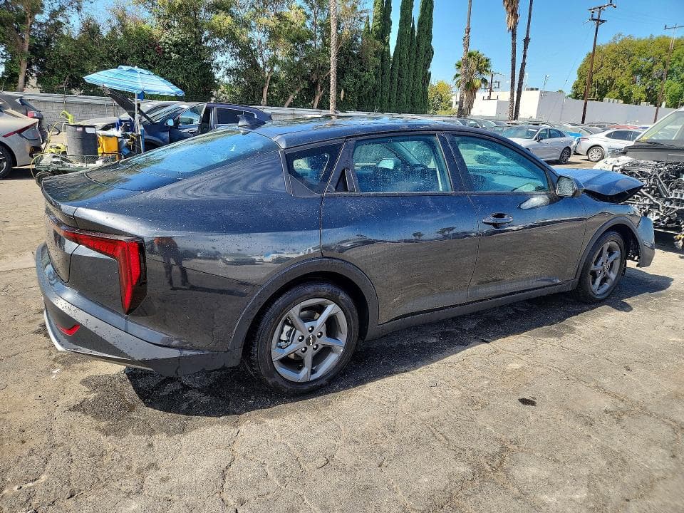 2025 KIA K4 LXS 3