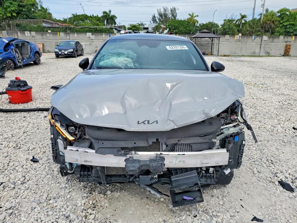 2023 KIA K5 GT LINE 5