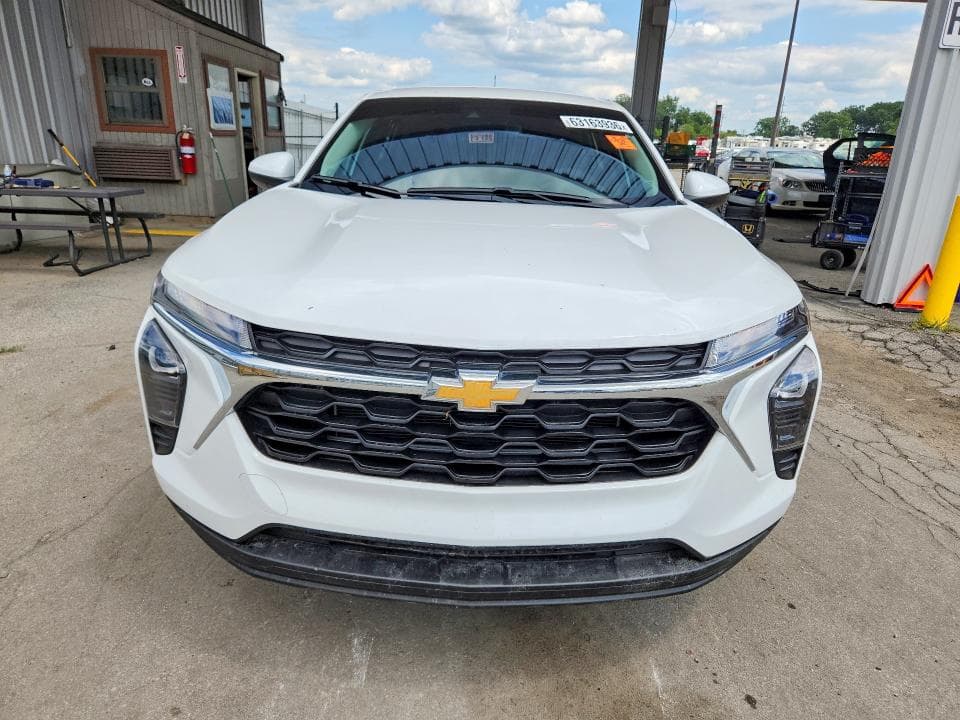 2024 CHEVROLET TRAX LS 5