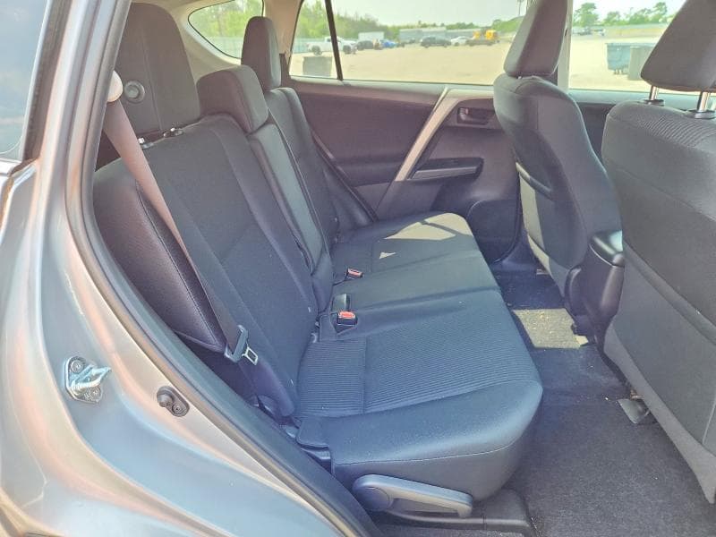 2018 TOYOTA RAV4 LE 11