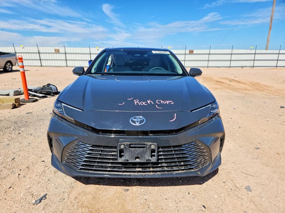 2025 TOYOTA CAMRY XLE 5