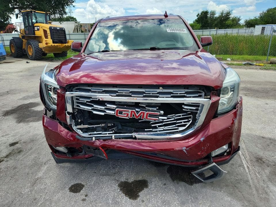 2020 GMC YUKON 5