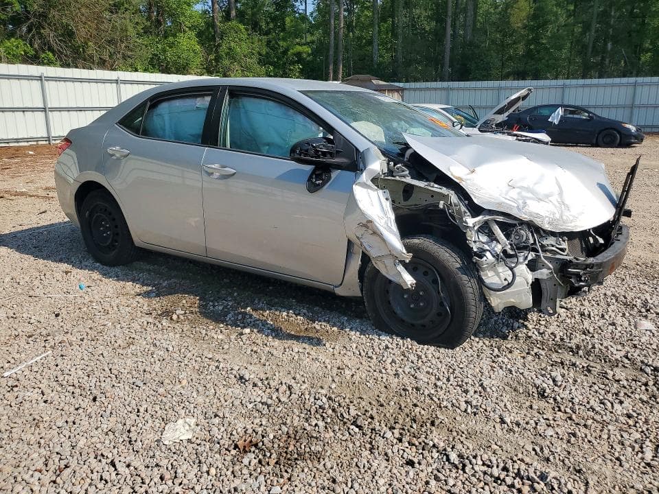 2017 TOYOTA COROLLA LE 4