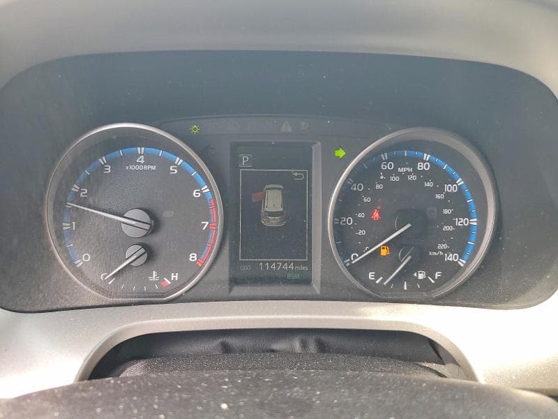 2018 TOYOTA RAV4 XLE 9