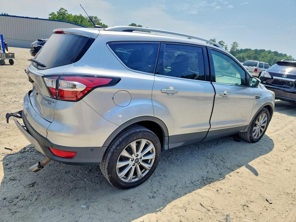 2017 FORD ESCAPE TITANIUM 3
