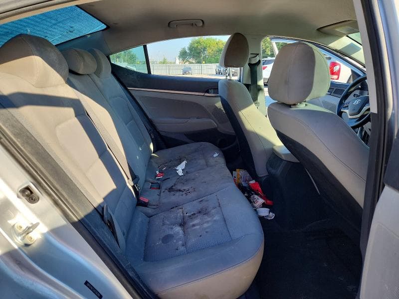 2018 HYUNDAI ELANTRA SE 10