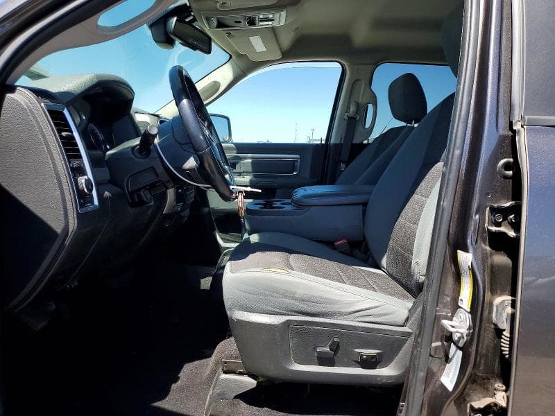 2017 RAM 1500 SLT 7