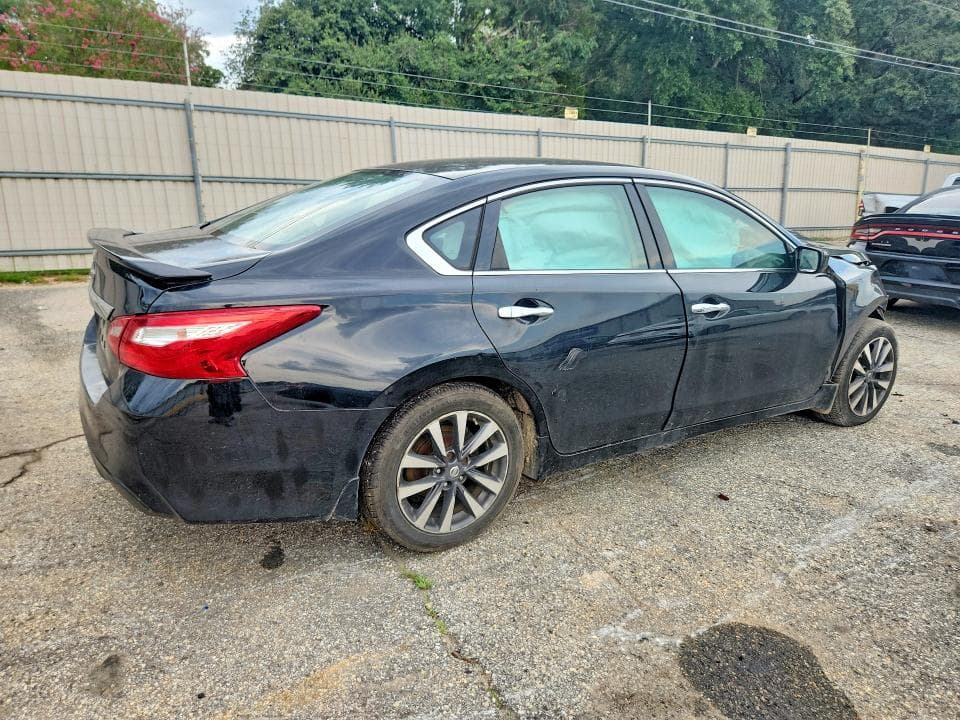 2017 NISSAN ALTIMA 3