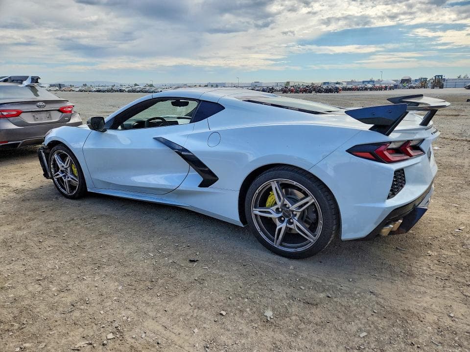 2022 CHEVROLET CORVETTE STINGRAY 3LT 2