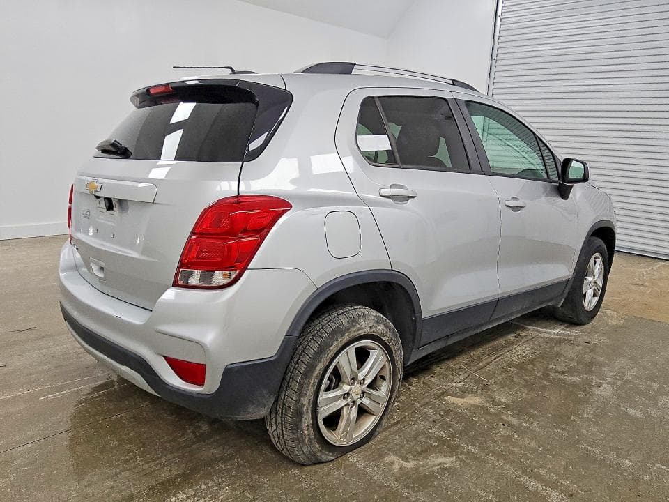 2021 CHEVROLET TRAX 1LT 3