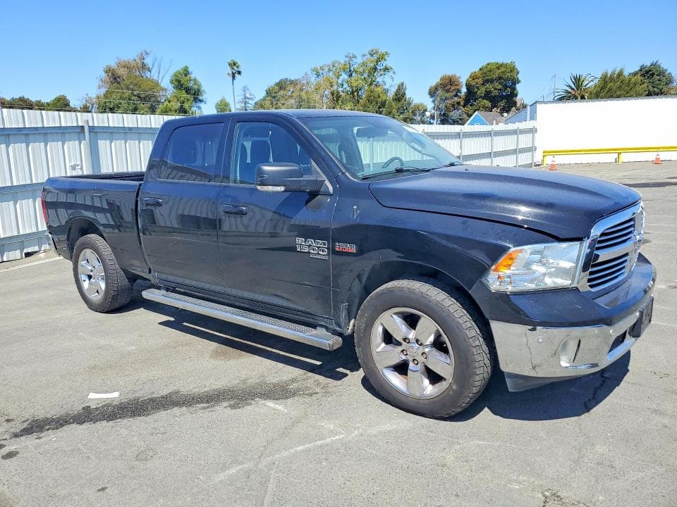 2019 RAM 1500 CLASSIC SLT 4