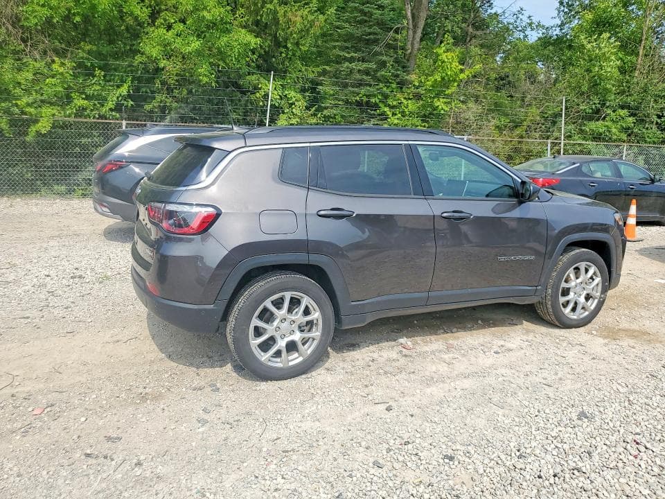 2023 JEEP COMPASS LATITUDE LUX 3