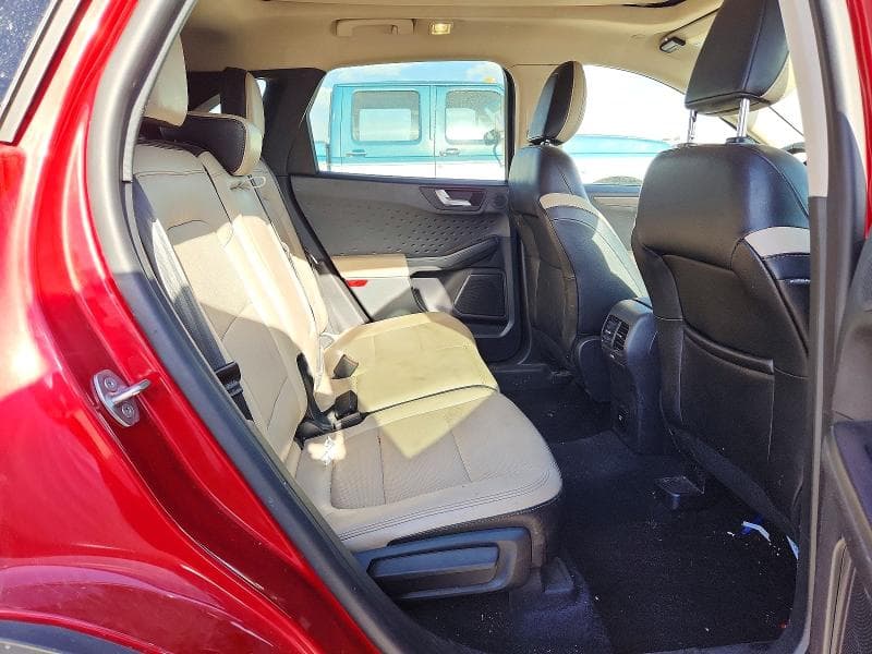 2020 FORD ESCAPE TITANIUM 10