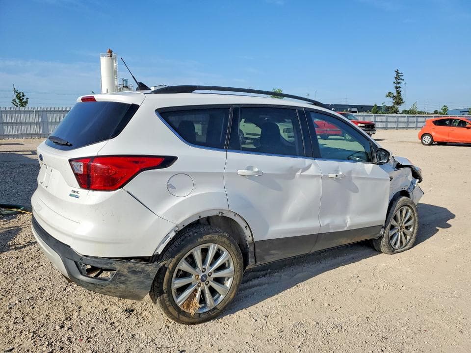 2019 FORD ESCAPE SEL 3