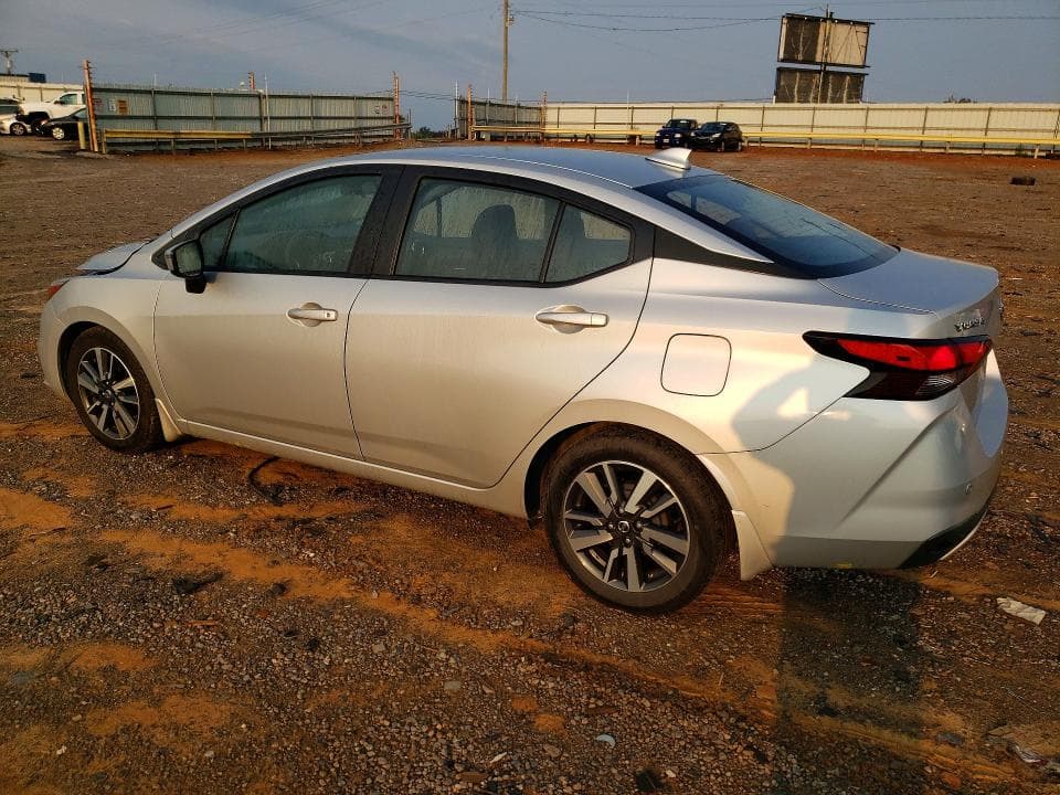 2021 NISSAN VERSA SV 2