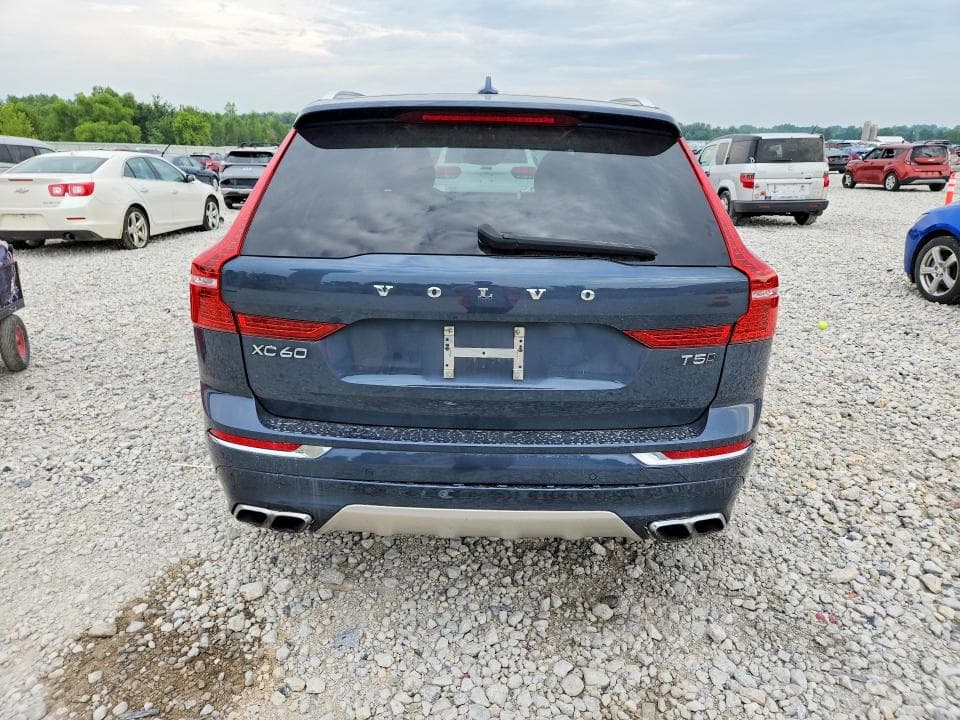 2021 VOLVO XC60 T5 INSCRIPTION 6