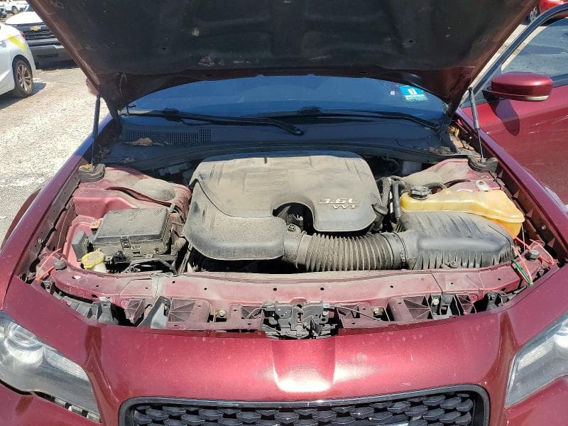 2018 CHRYSLER 300 S 11