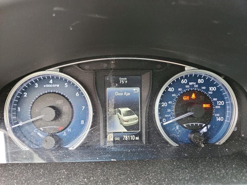 2017 TOYOTA CAMRY LE 9