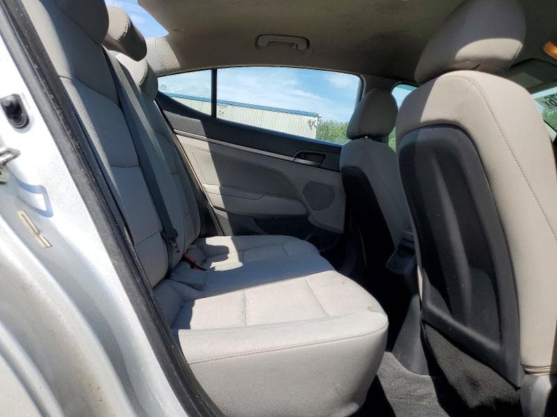 2018 HYUNDAI ELANTRA SEL 10