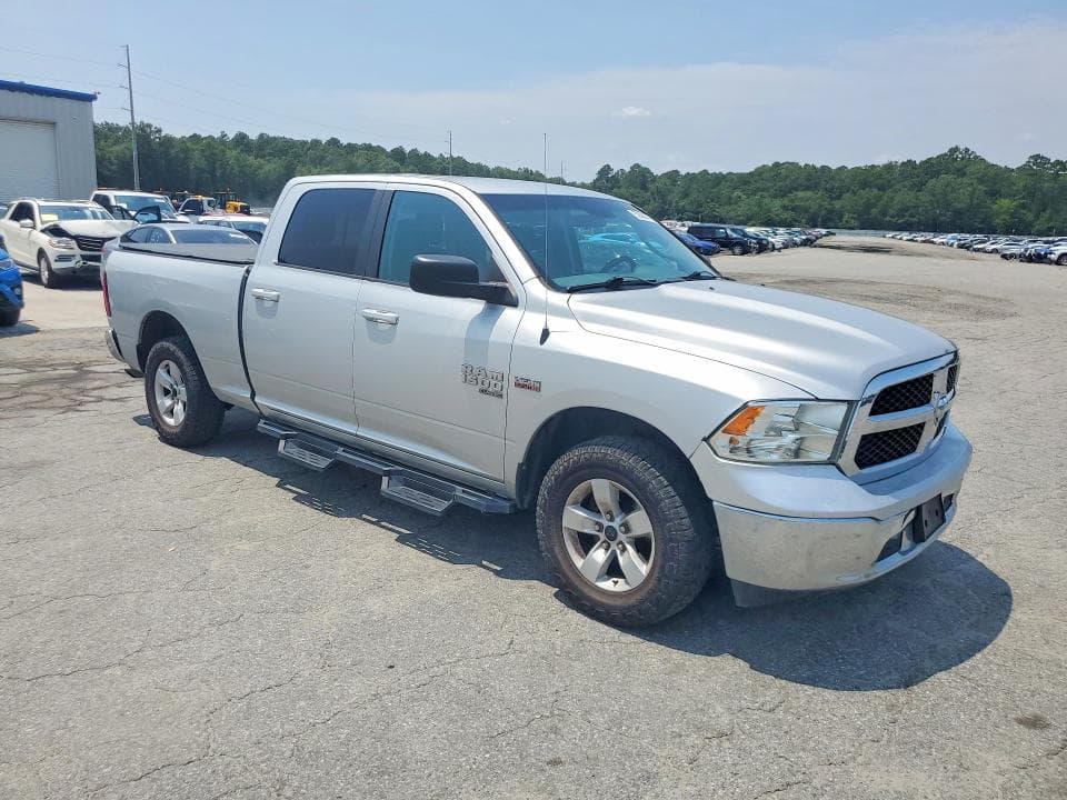 2019 RAM 1500 CLASSIC SLT 4