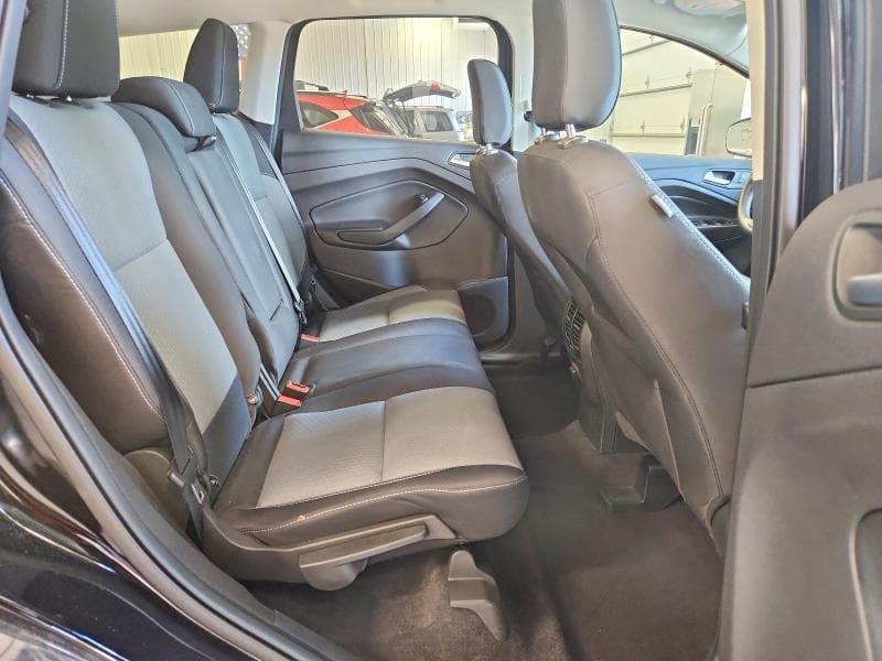 2019 FORD ESCAPE SE 11