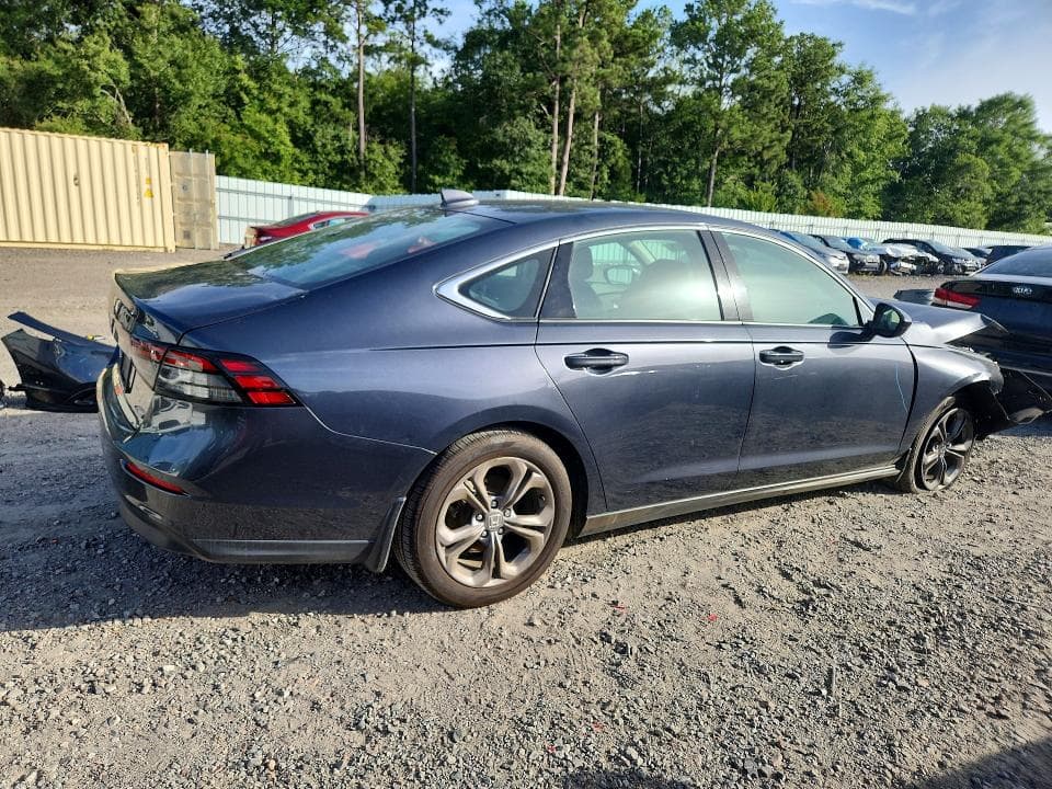 2023 HONDA ACCORD EX 3