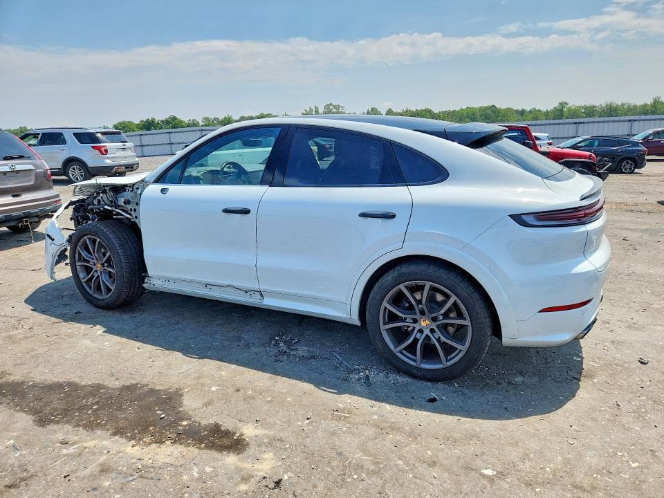 2024 PORSCHE CAYENNE COUPE 2