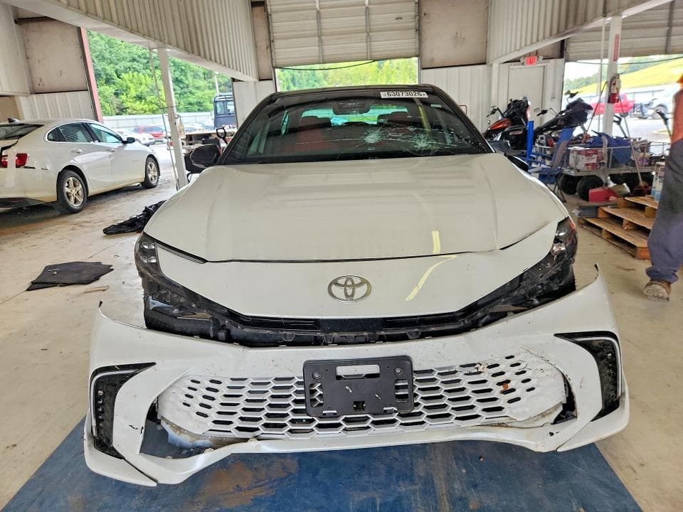 2025 TOYOTA CAMRY XSE 5