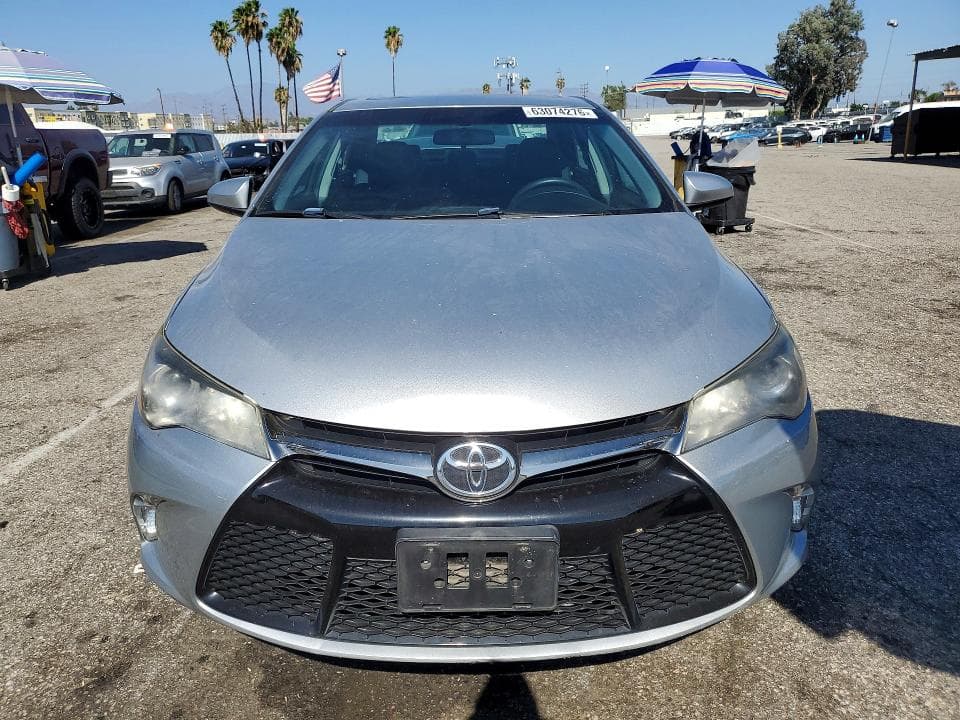 2017 TOYOTA CAMRY SE 5