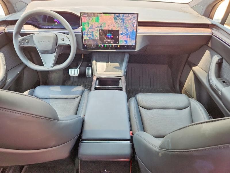 2026 TESLA MODEL X 8