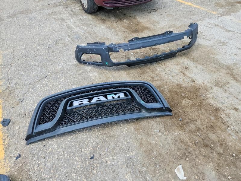2019 RAM 1500 CLASSIC SLT 12