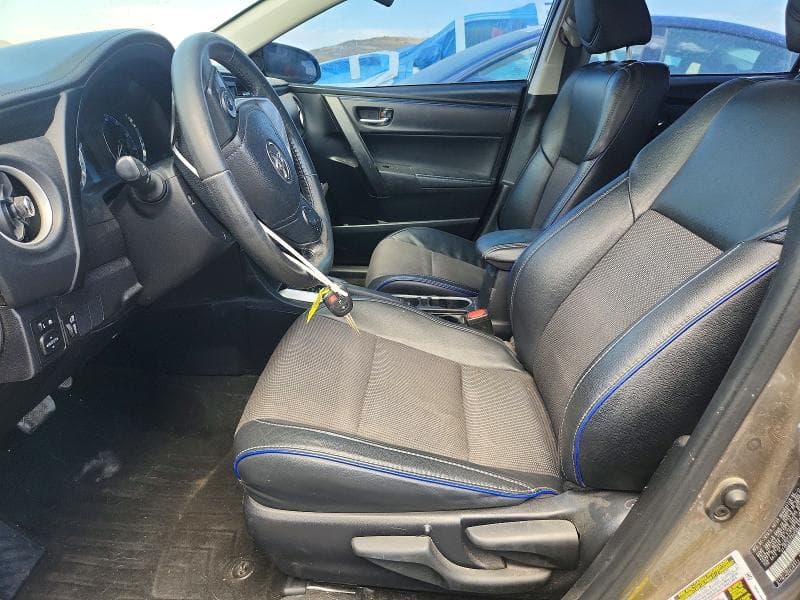 2017 TOYOTA COROLLA SE 7