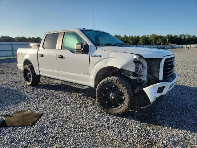 2017 FORD F150 SUPERCREW 4