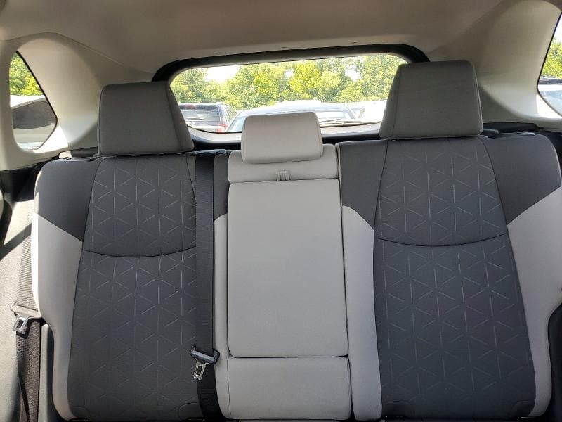 2025 TOYOTA RAV4 XLE 10