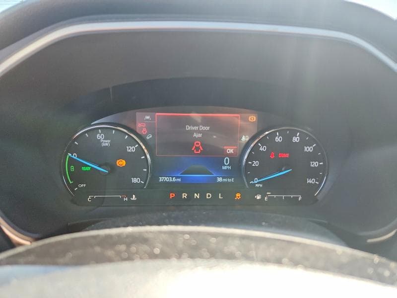 2021 FORD ESCAPE SE 9
