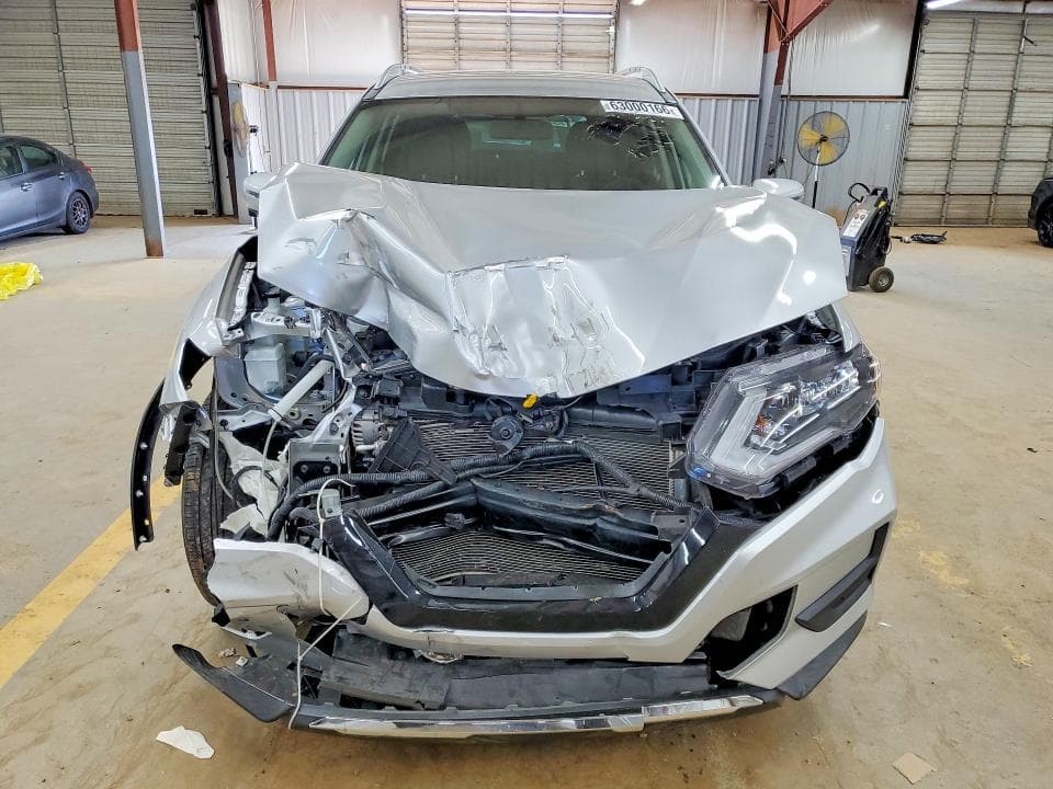 2017 NISSAN ROGUE SV 5