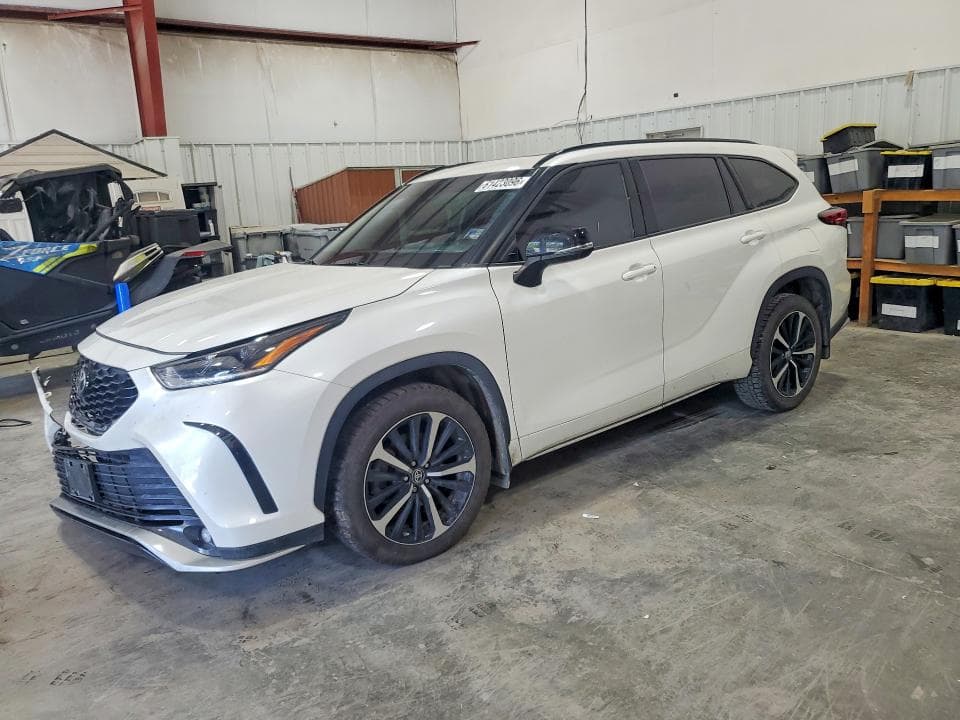 2021 TOYOTA HIGHLANDER XSE - 1