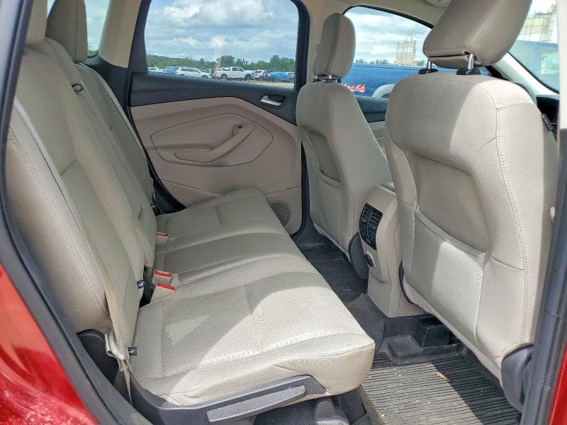 2018 FORD ESCAPE SE 11