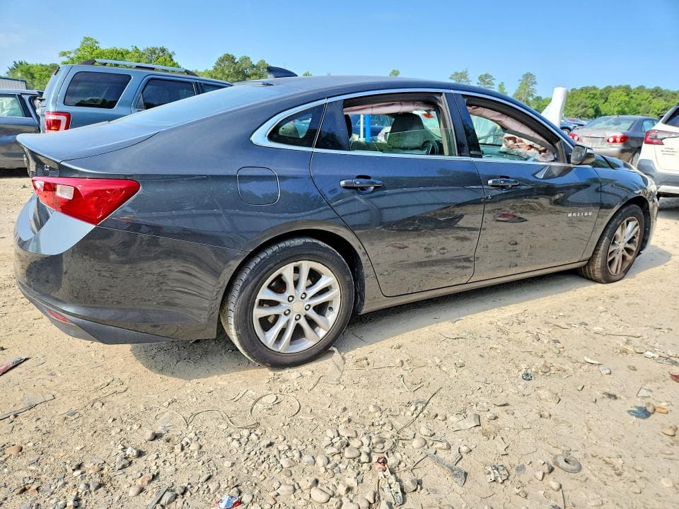 2017 CHEVROLET MALIBU LT 3