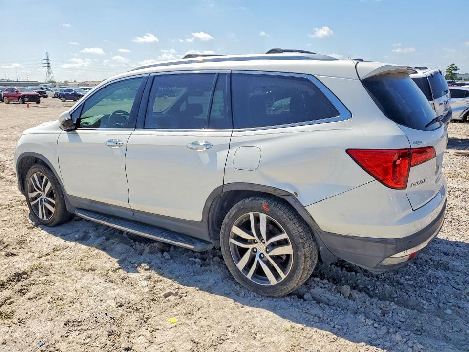 2017 HONDA PILOT ELITE 2