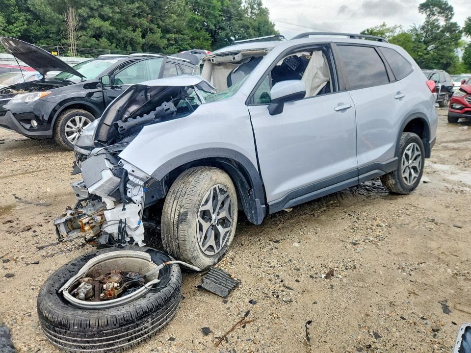 2021 SUBARU FORESTER PREMIUM - 1