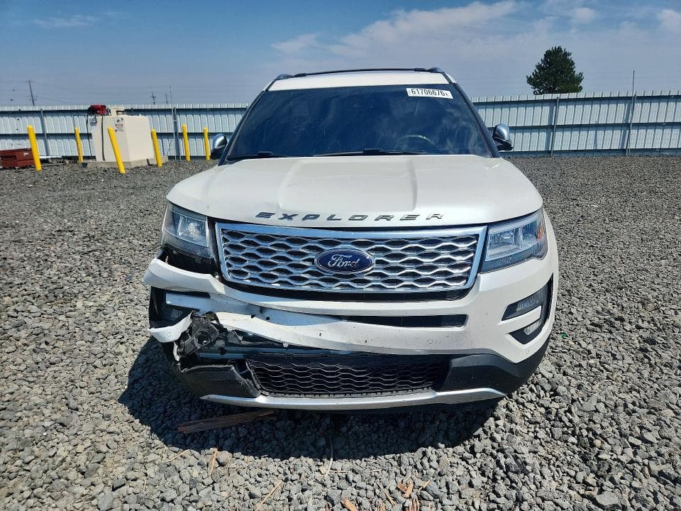 2017 FORD EXPLORER PLATINUM 5