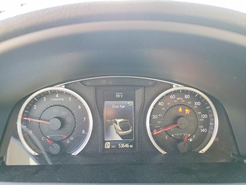 2017 TOYOTA CAMRY SE 9