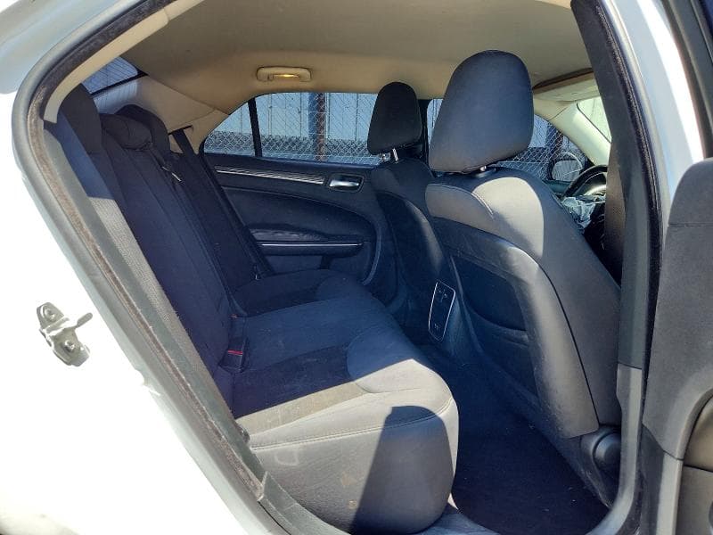 2018 CHRYSLER 300 TOURING 10