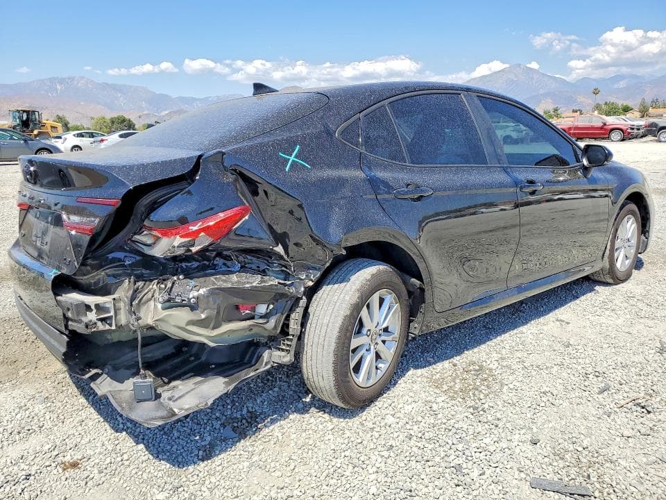 2025 TOYOTA CAMRY LE 3